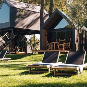 drvene ležaljke u prirodi