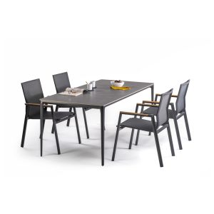 kovinska vrtna garnitura