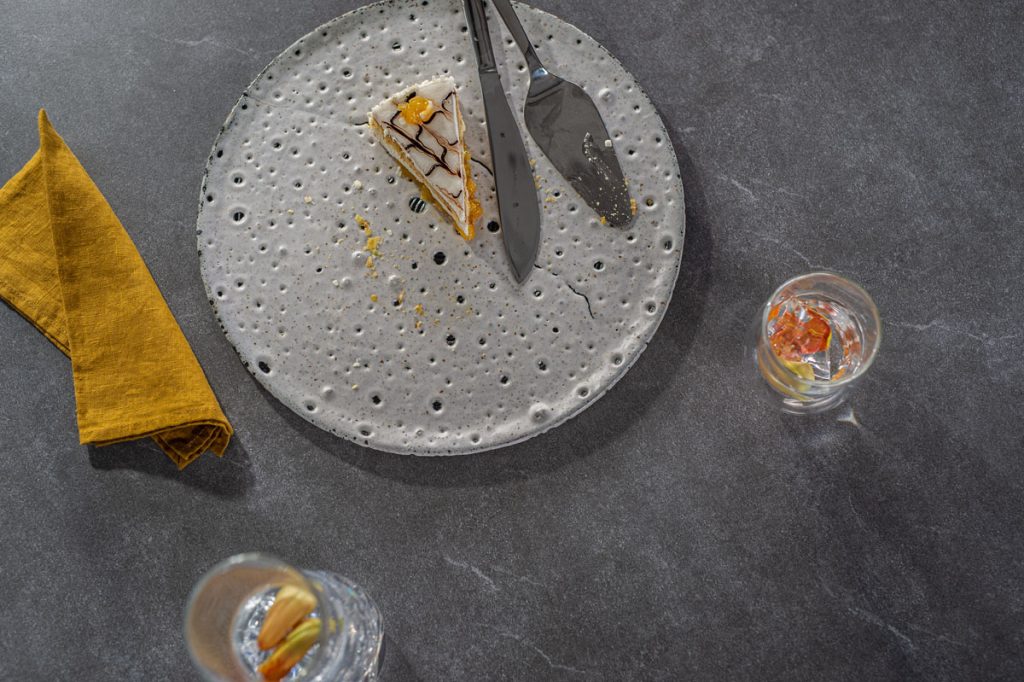 Stol Layton 240 | Stolice Maui