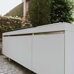 vanjska ljetna kuhinja