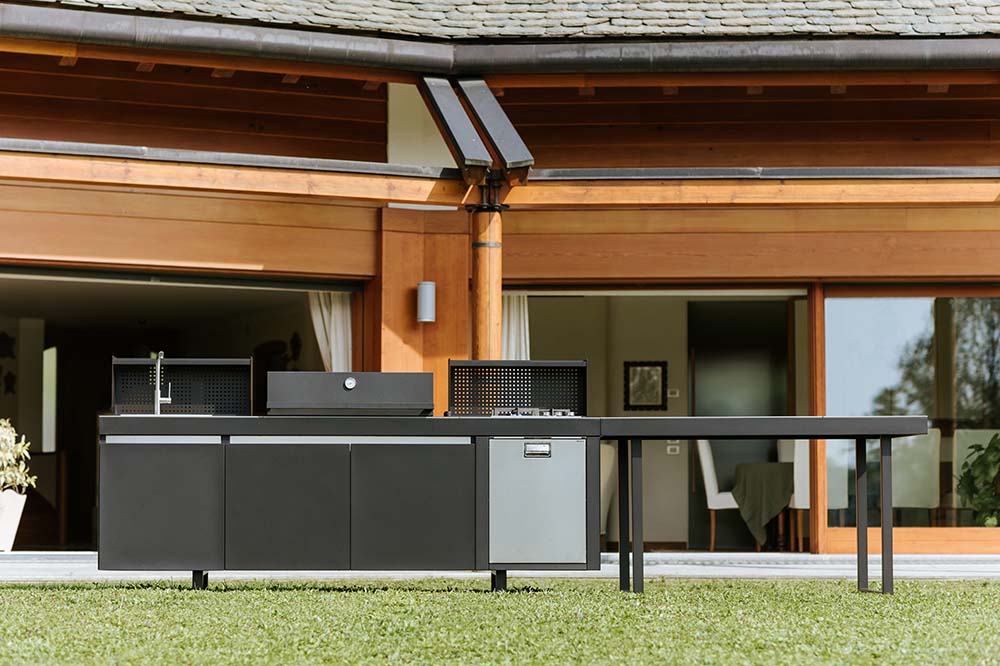 Ljetna kuhinja Agher Obsidian